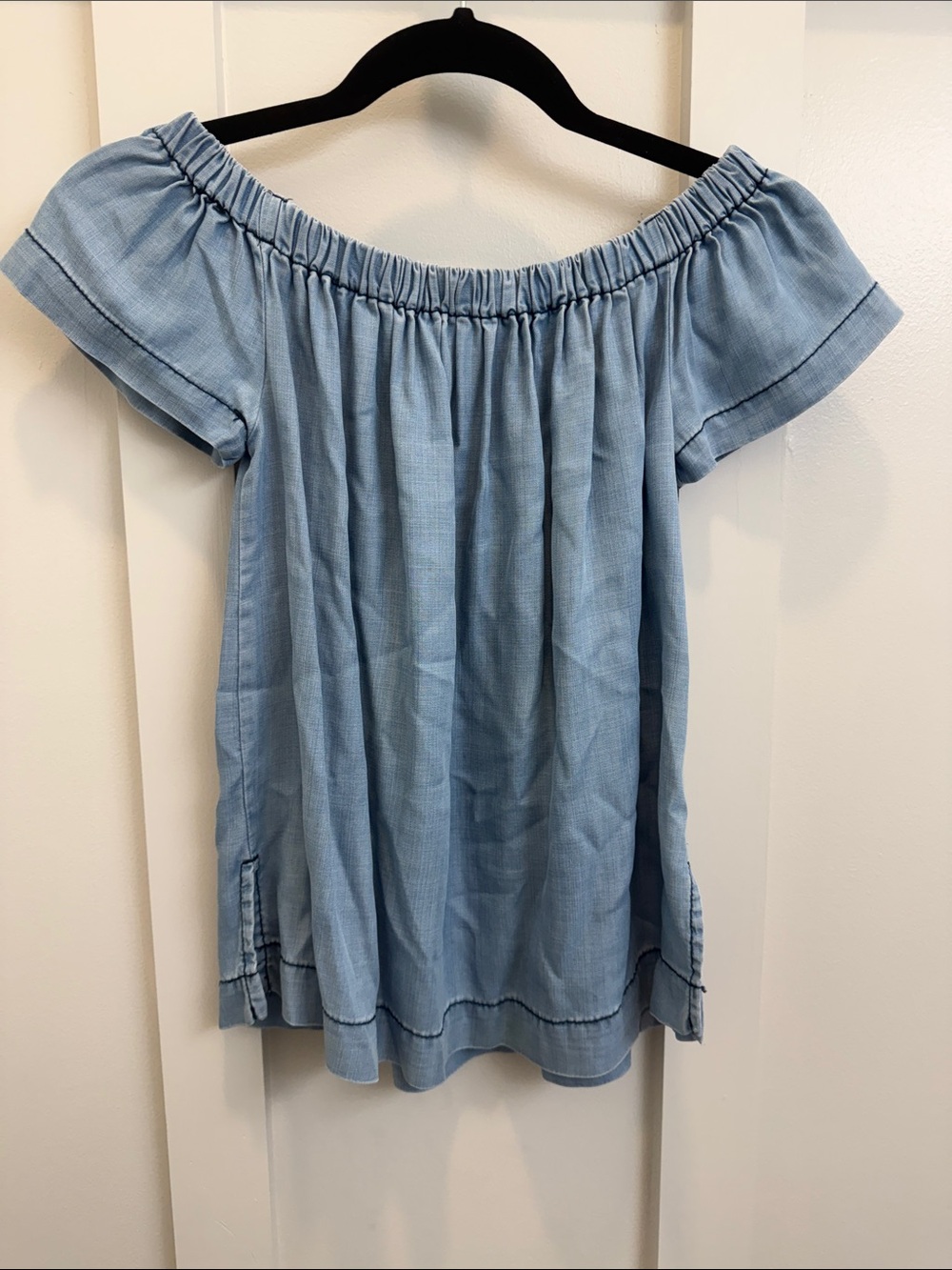 Velvet Heart Light Blue Off-the-Shoulder Tunic